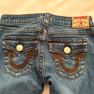 True Religion Rainbow Becky low-rise boot cut jeans size 26.